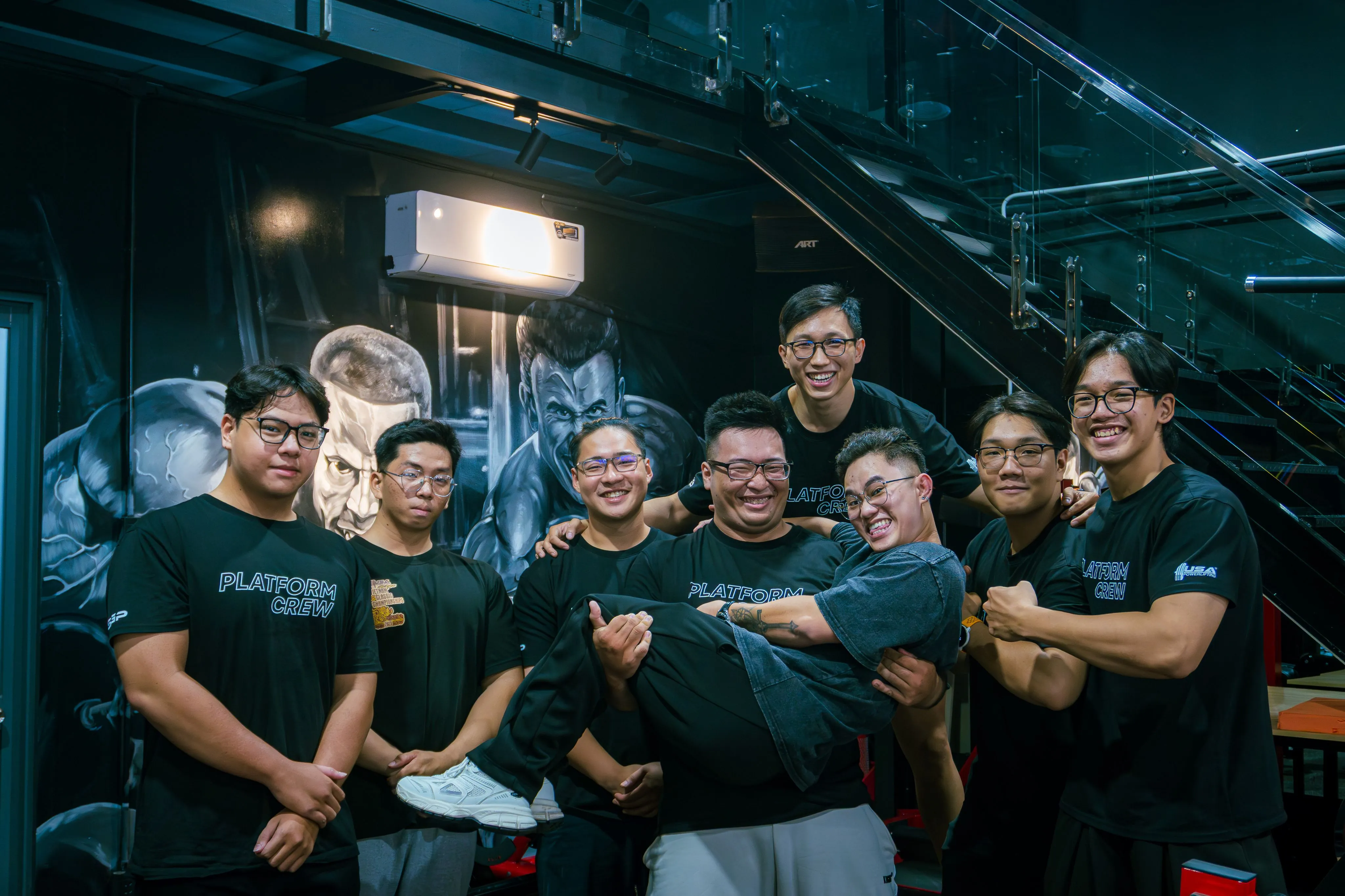 VNPL staff and volunteers